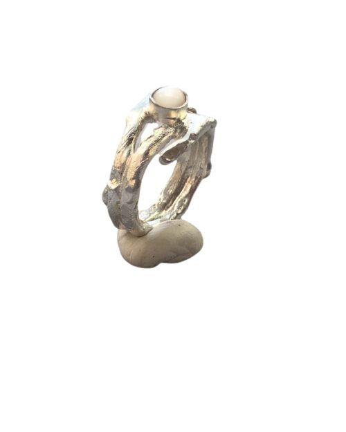 Ring R.144