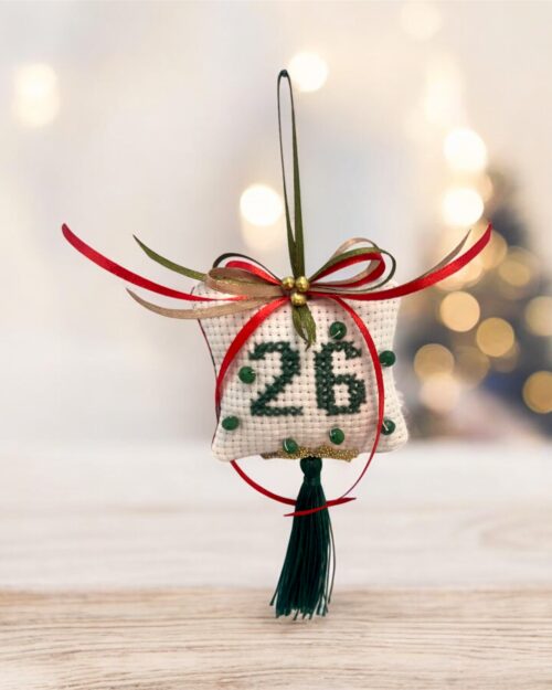 Γούρι κεντημένο 26