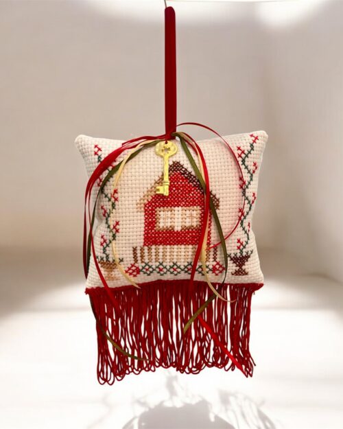 Γούρι κεντημένο σπιτάκι