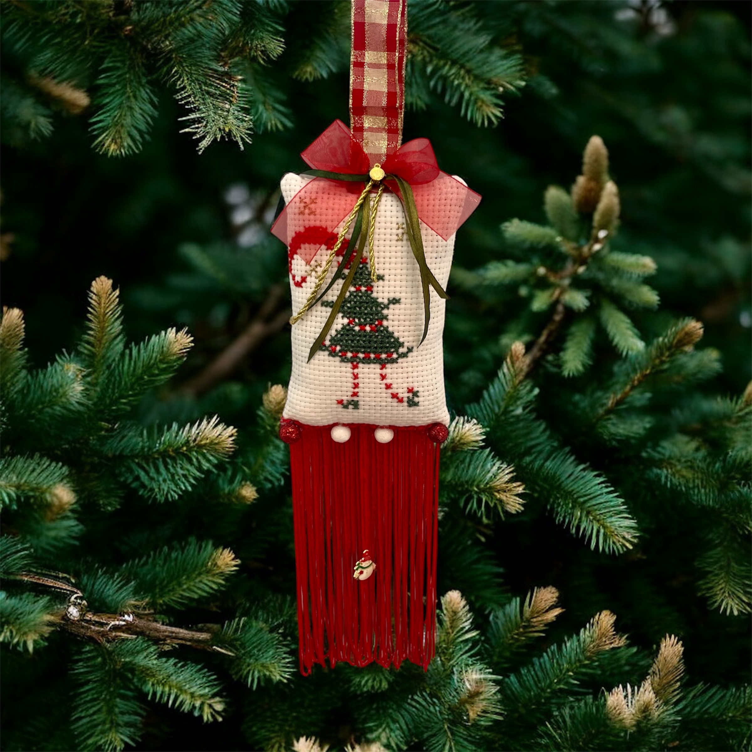 Γούρι κεντημένο δεντράκι - Image 2