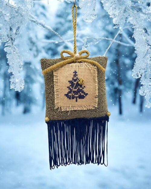 Γούρι κεντημένο δέντρο