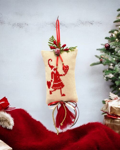 Γούρι κεντημένος Άγιος Βασίλης