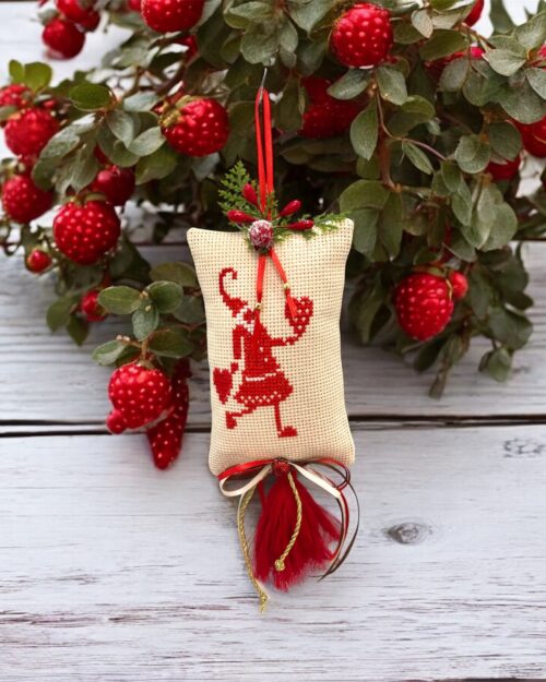 Γούρι κεντημένος Άγιος Βασίλης