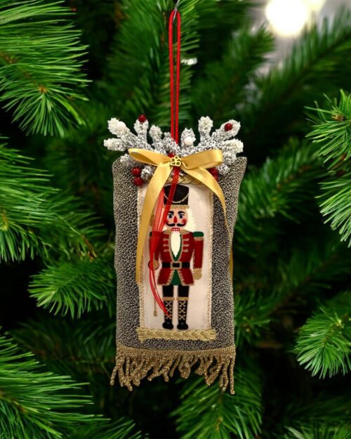 Γούρι καρυοθραύστης