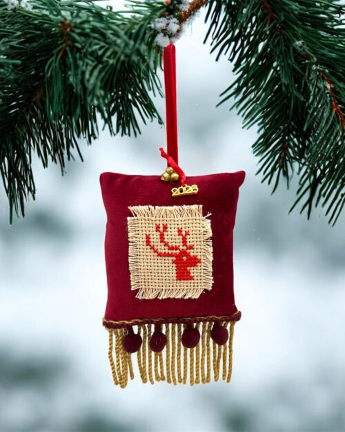 Γούρι κεντημένο ταρανδάκι