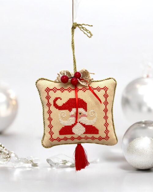 Γούρι κεντημένος Άγιος Βασίλης